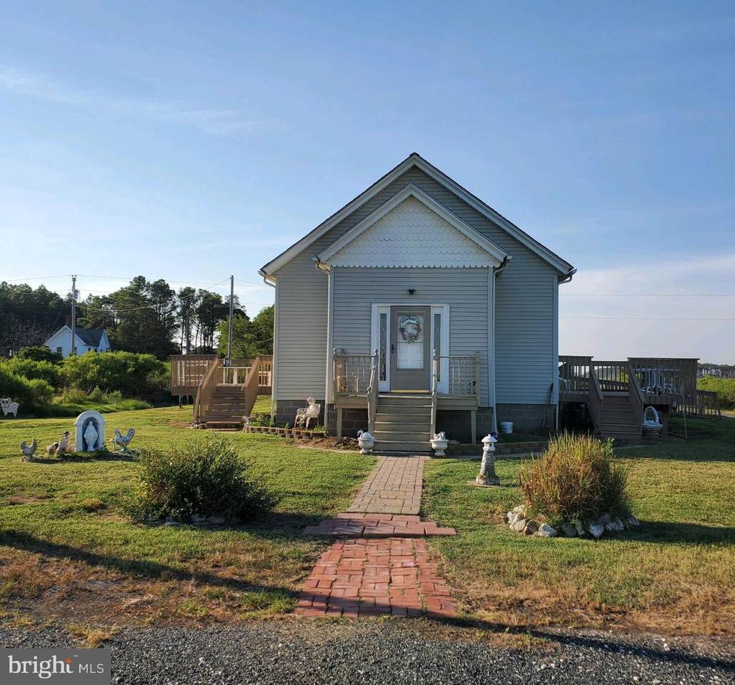 1516 Tom Point Road - Photo 1