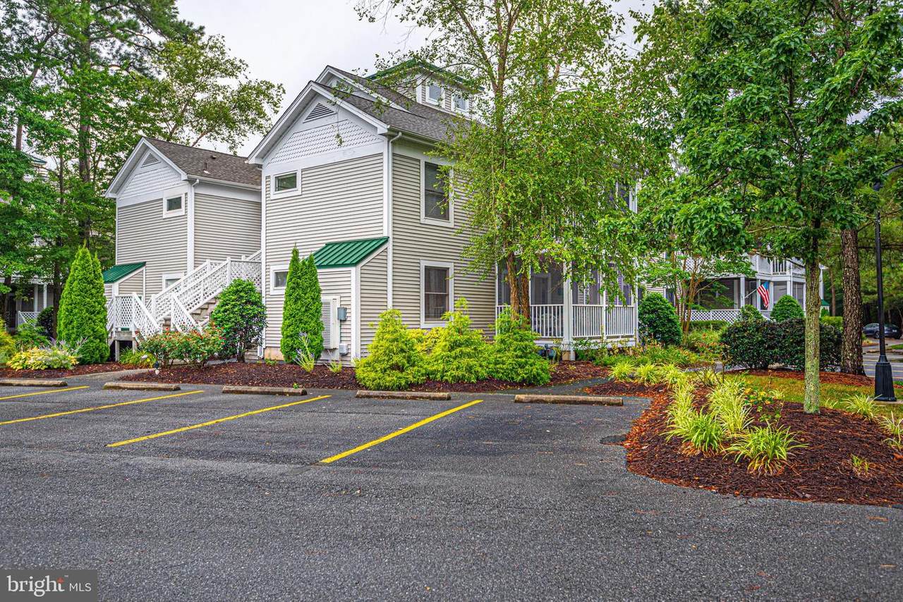 33337 Lakeview Court - Photo 1
