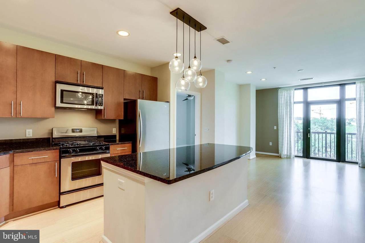 444 Broad Street - Photo 1
