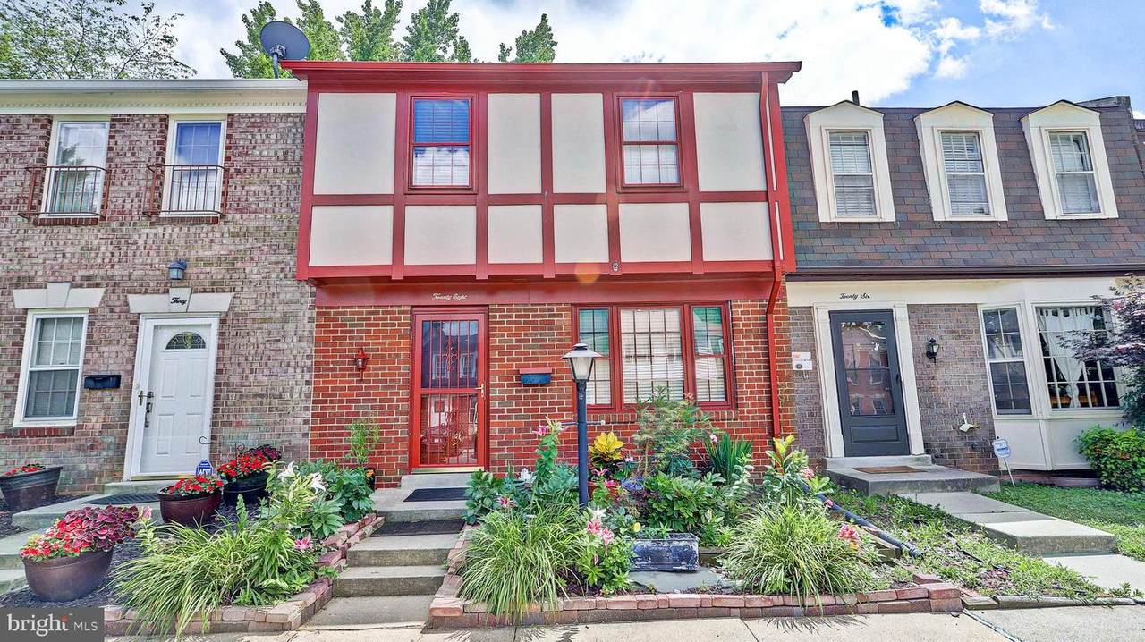 28 Blue Ribbon Court - Photo 1