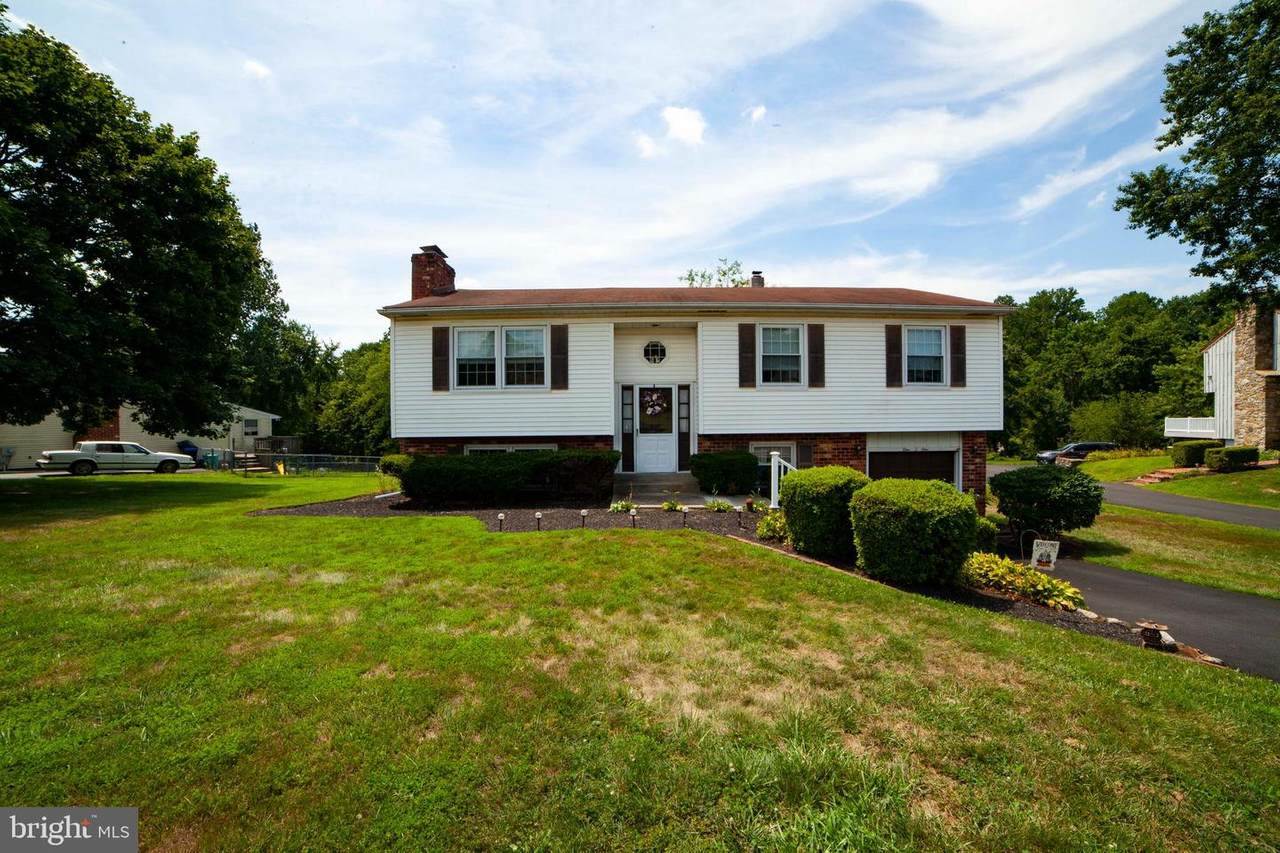 101 Woodstream Road - Photo 1