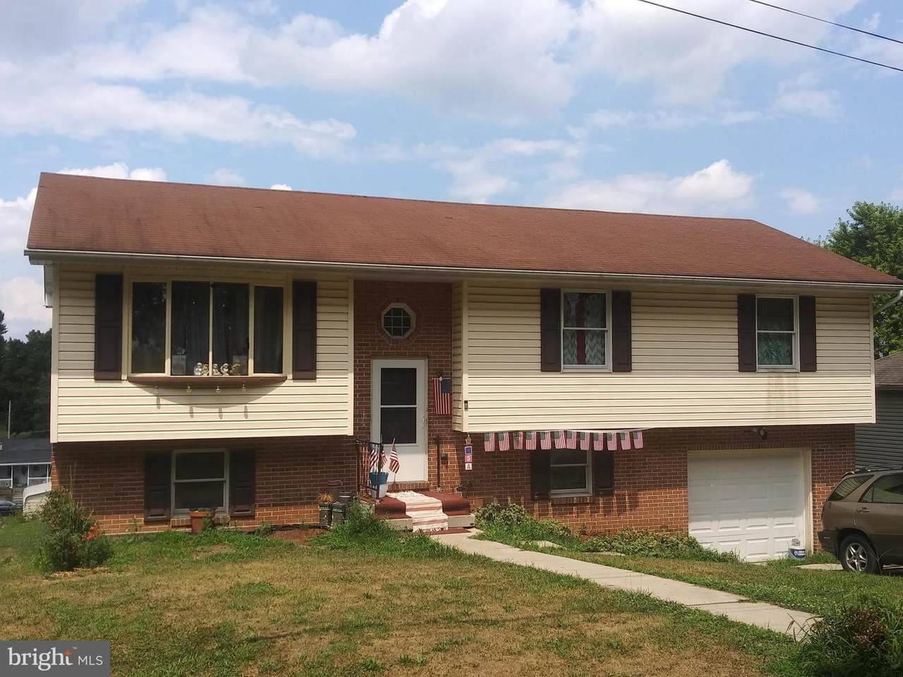 2112 Wayne Avenue - Photo 1