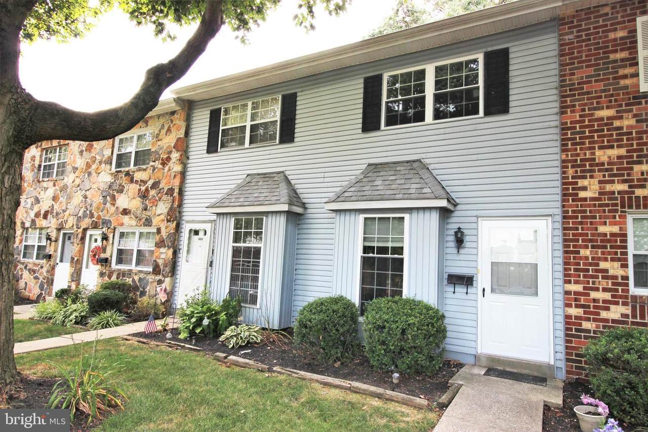 1326 Rolling Glen Drive - Photo 1