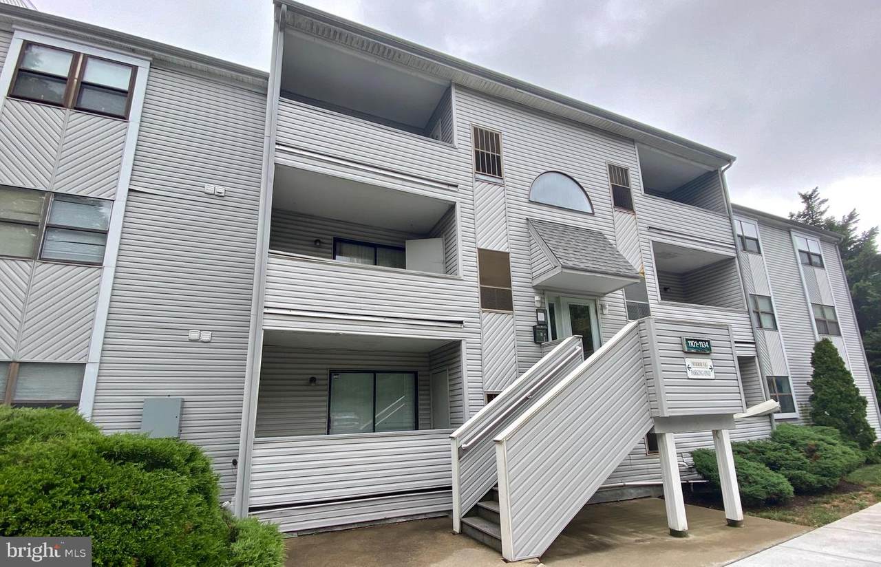 1123 Governor Circle - Photo 1