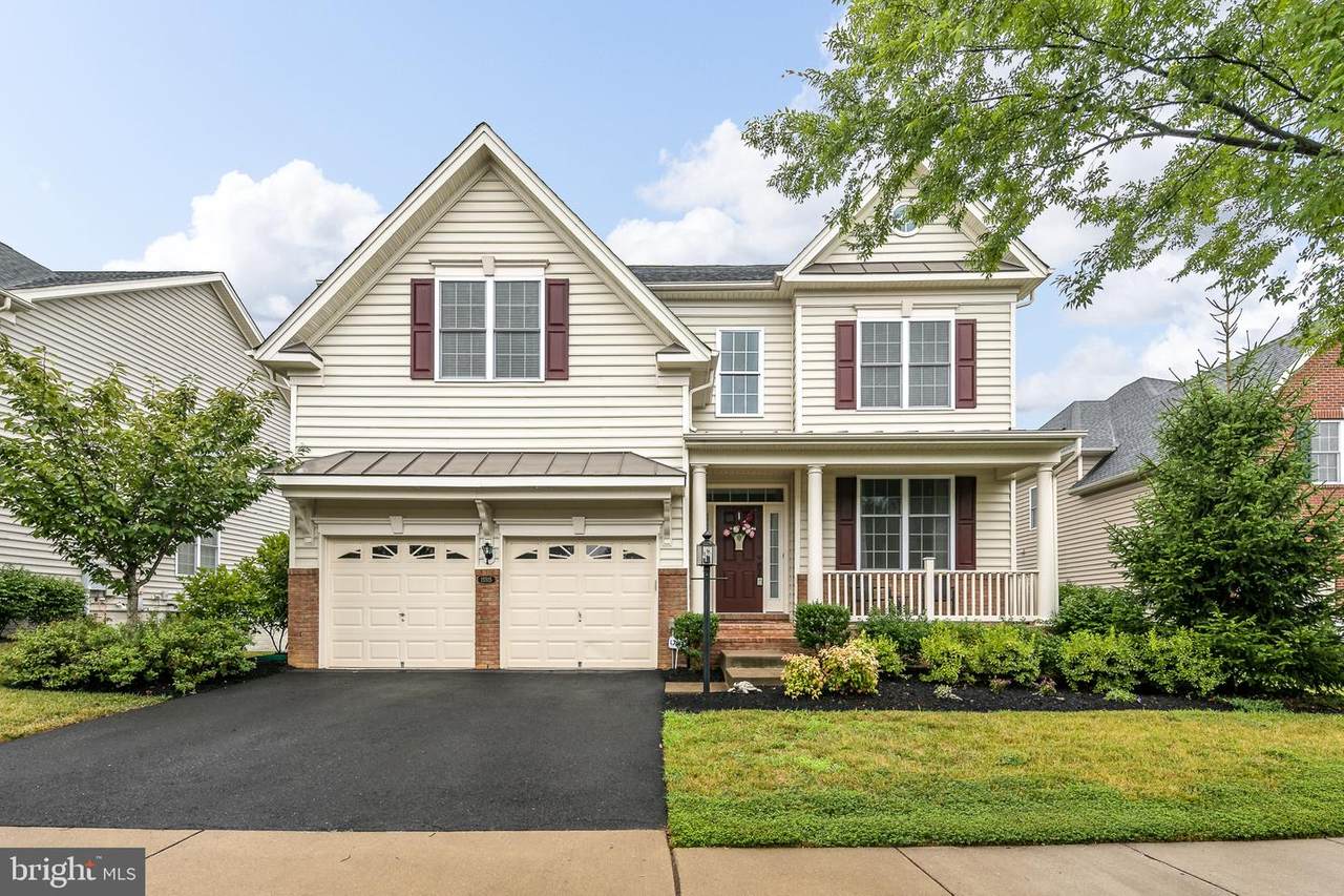 15515 Admiral Baker Circle - Photo 1