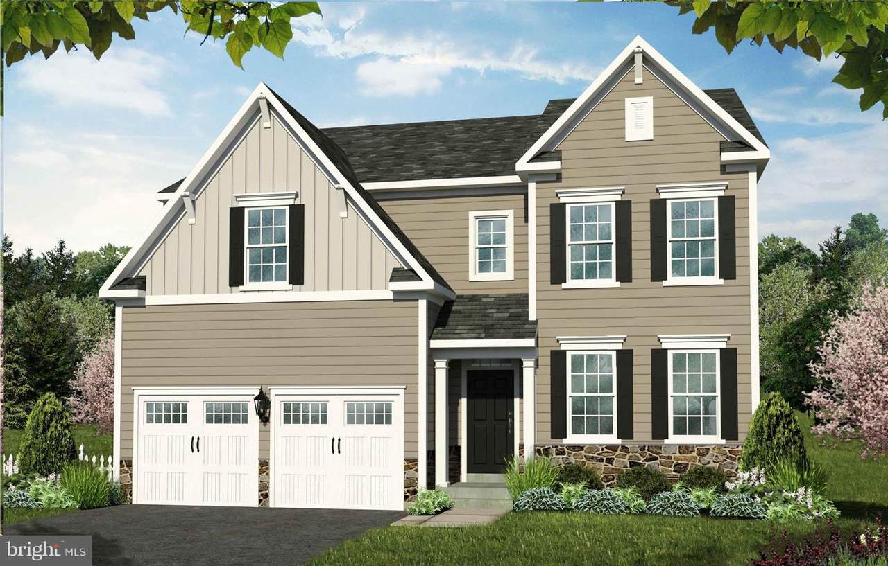 32 8TH Avenue - Photo 1