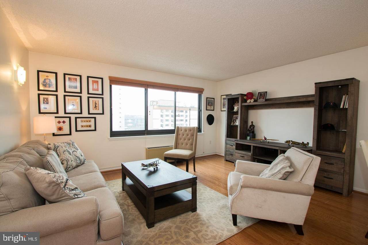 2201 Cherry Street - Photo 1