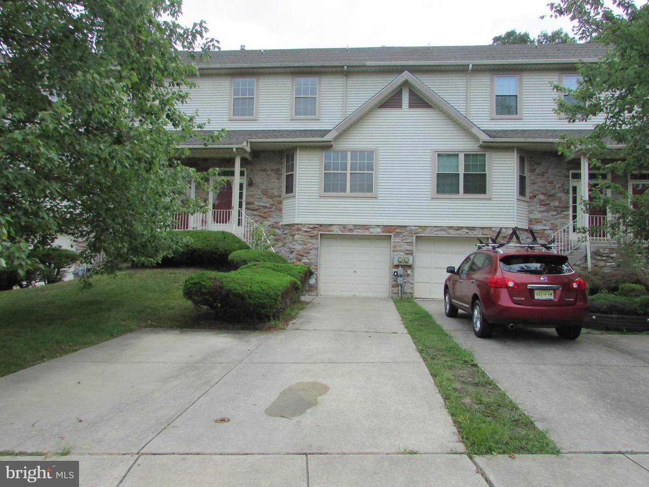 5 Fox Meadow Circle - Photo 1