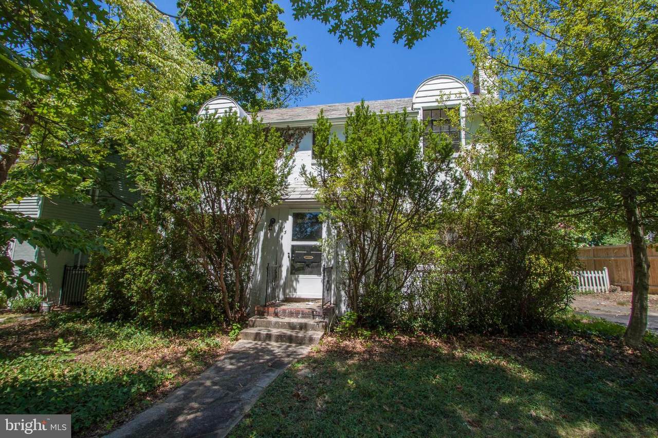 715 Overlook Drive - Photo 1