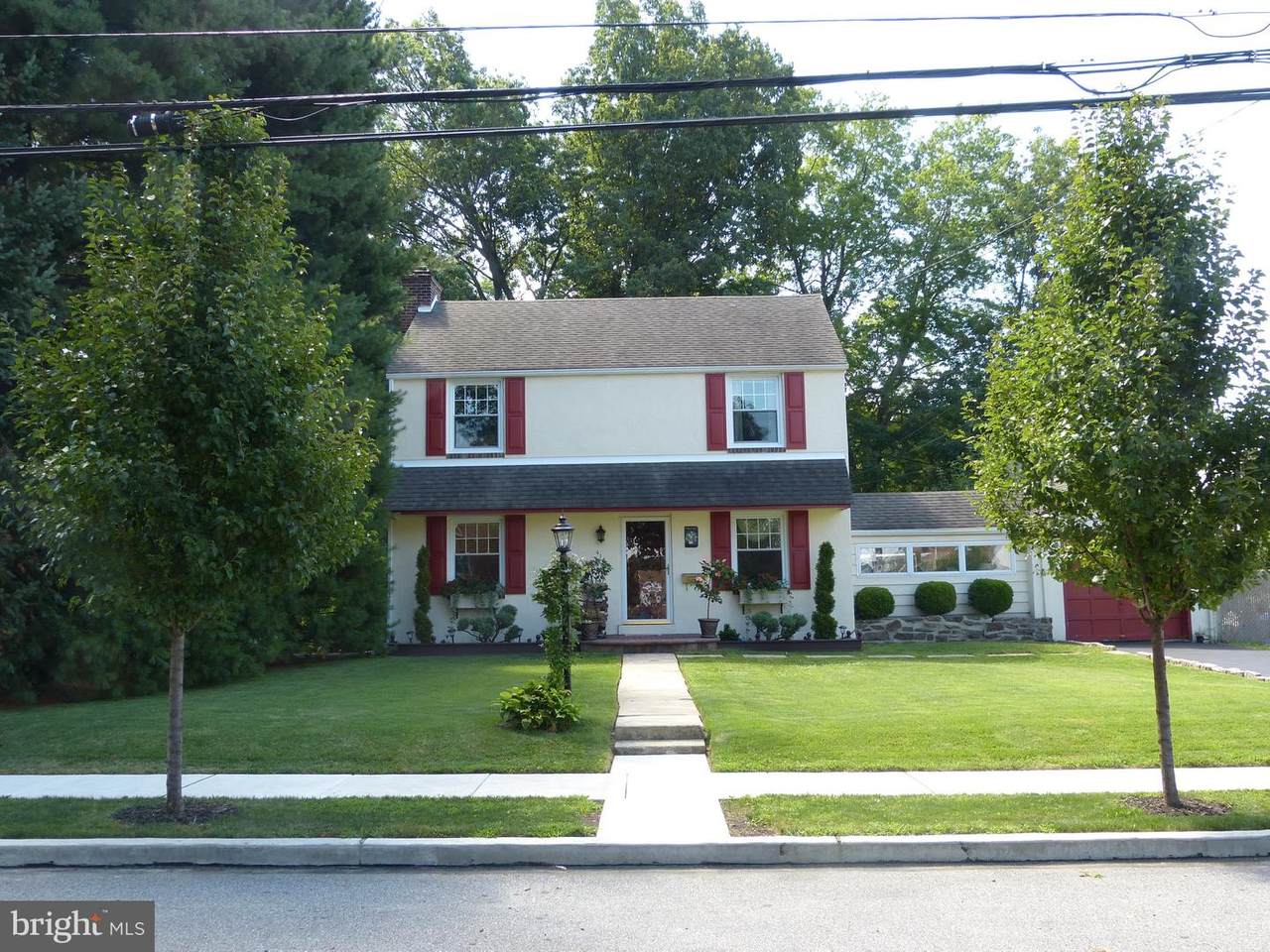 614 16TH Avenue - Photo 1