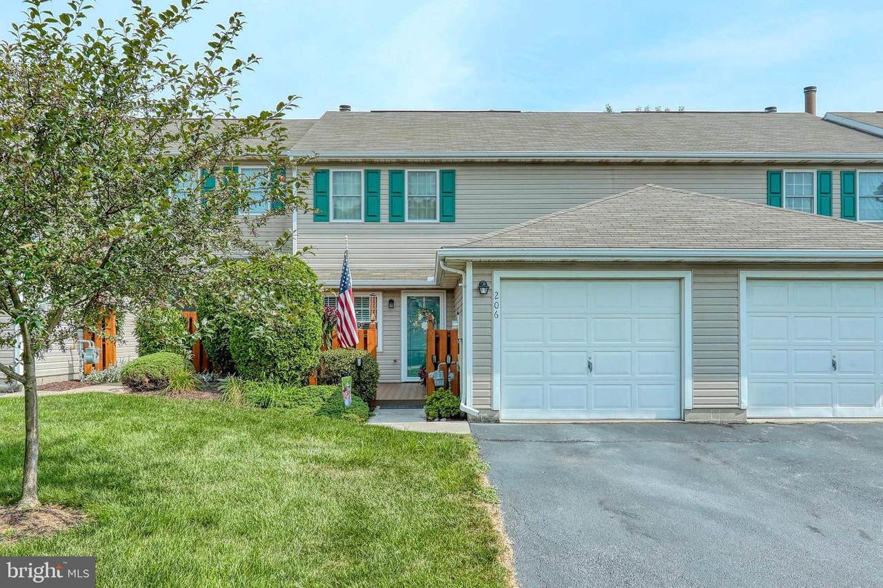 206 Bentwood Lane - Photo 1