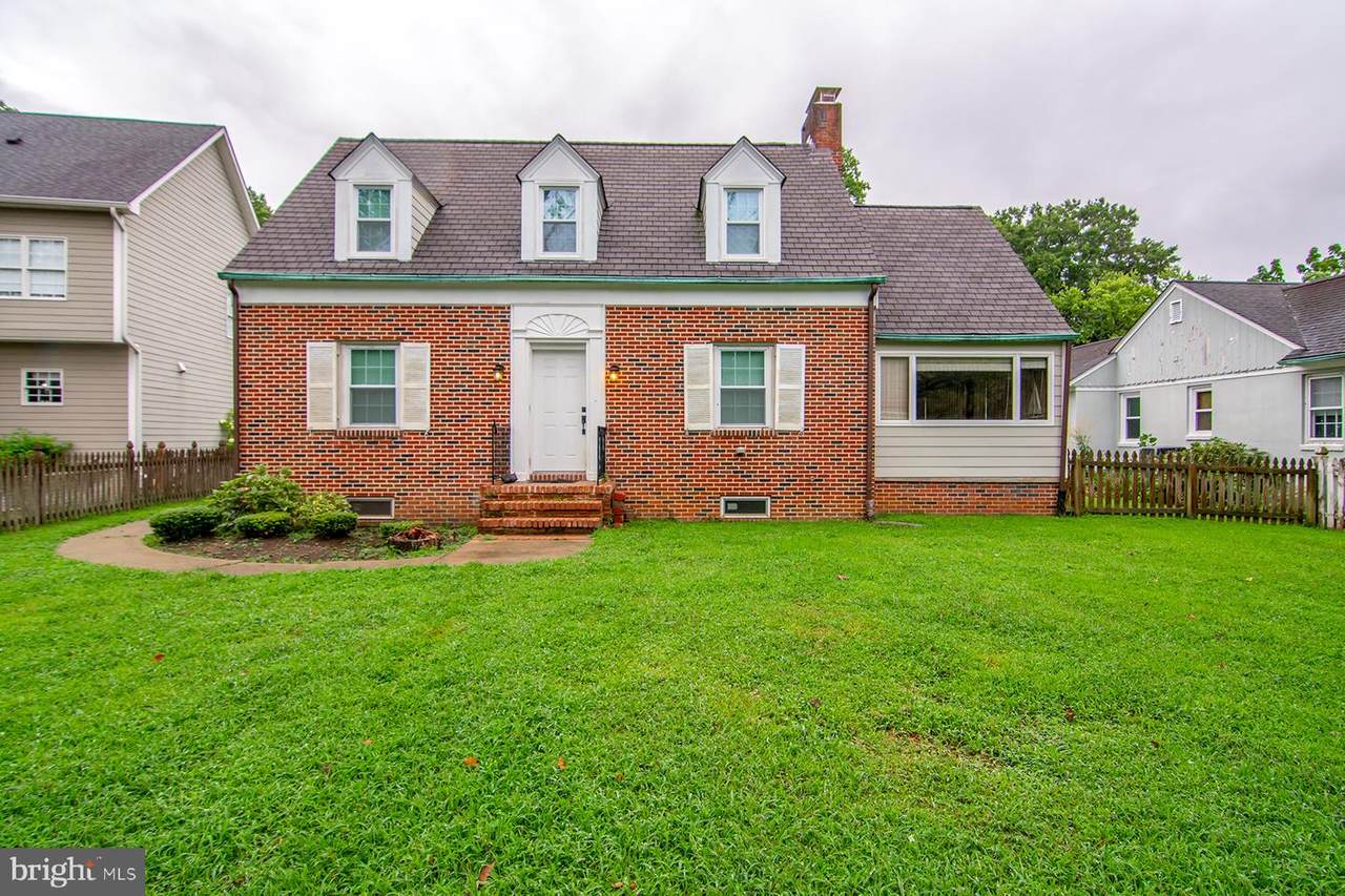 1916 Thomas Drive - Photo 1