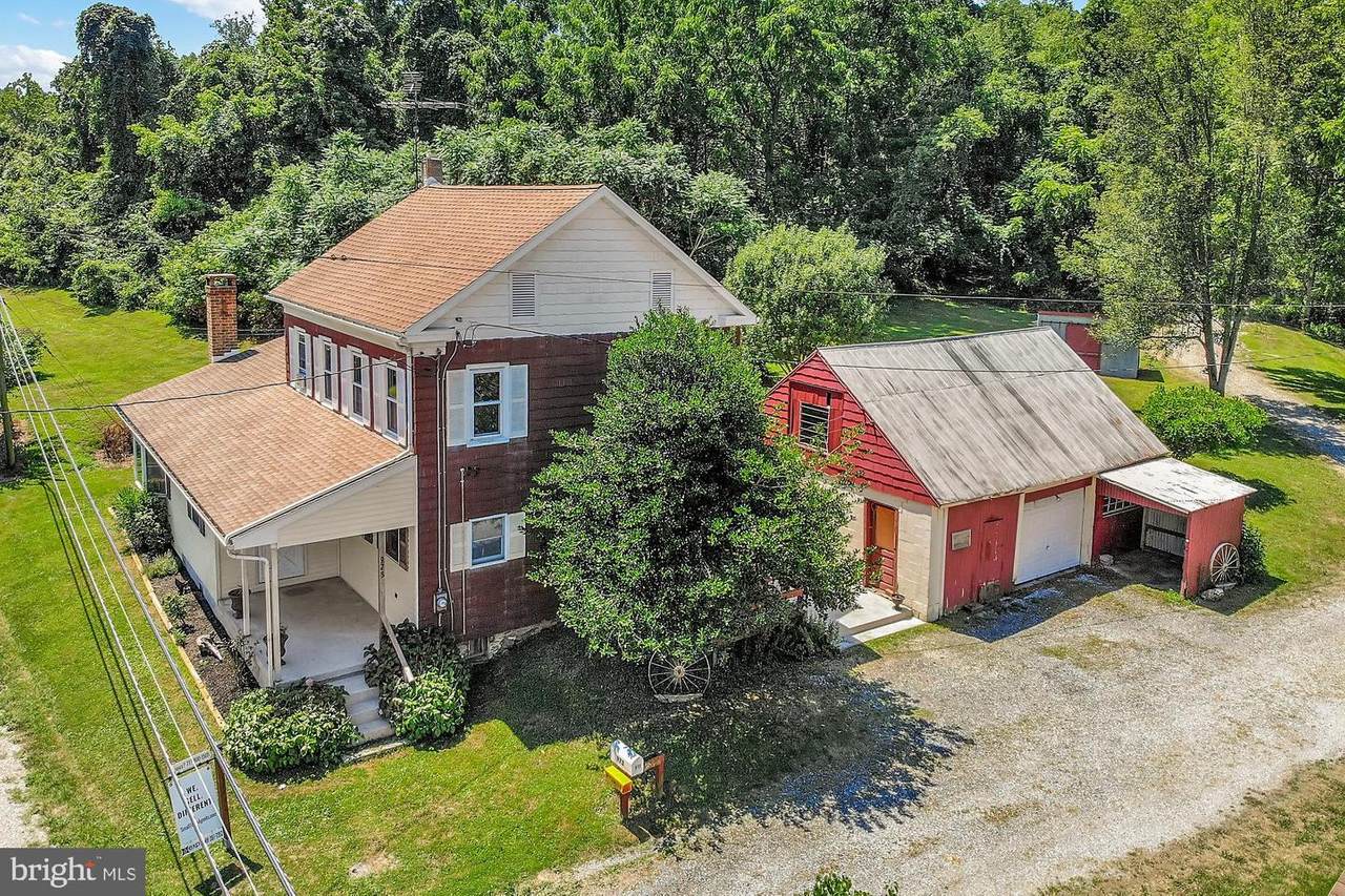 973 Abbottstown Pike - Photo 1