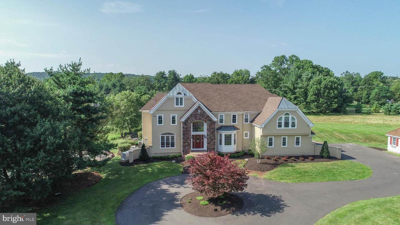 4 Windy Hollow Road - Photo 1
