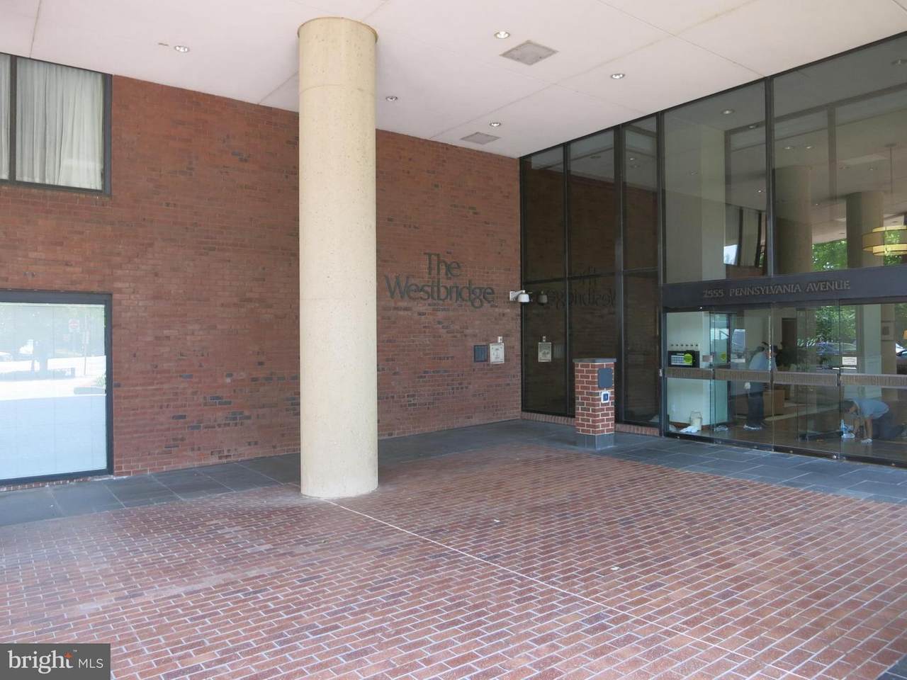 2555 Pennsylvania Avenue - Photo 1