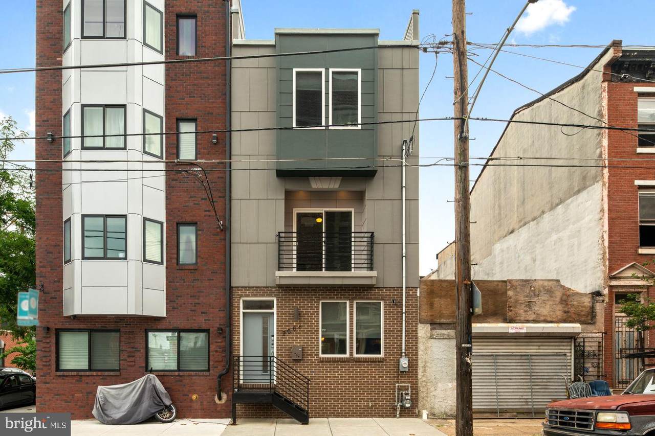 2086 Cumberland Street - Photo 1