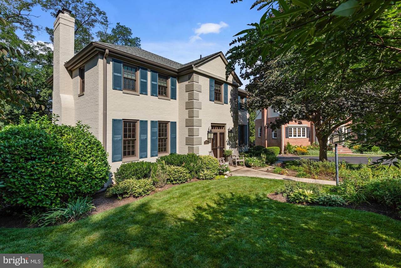 1403 Orchard Street - Photo 1