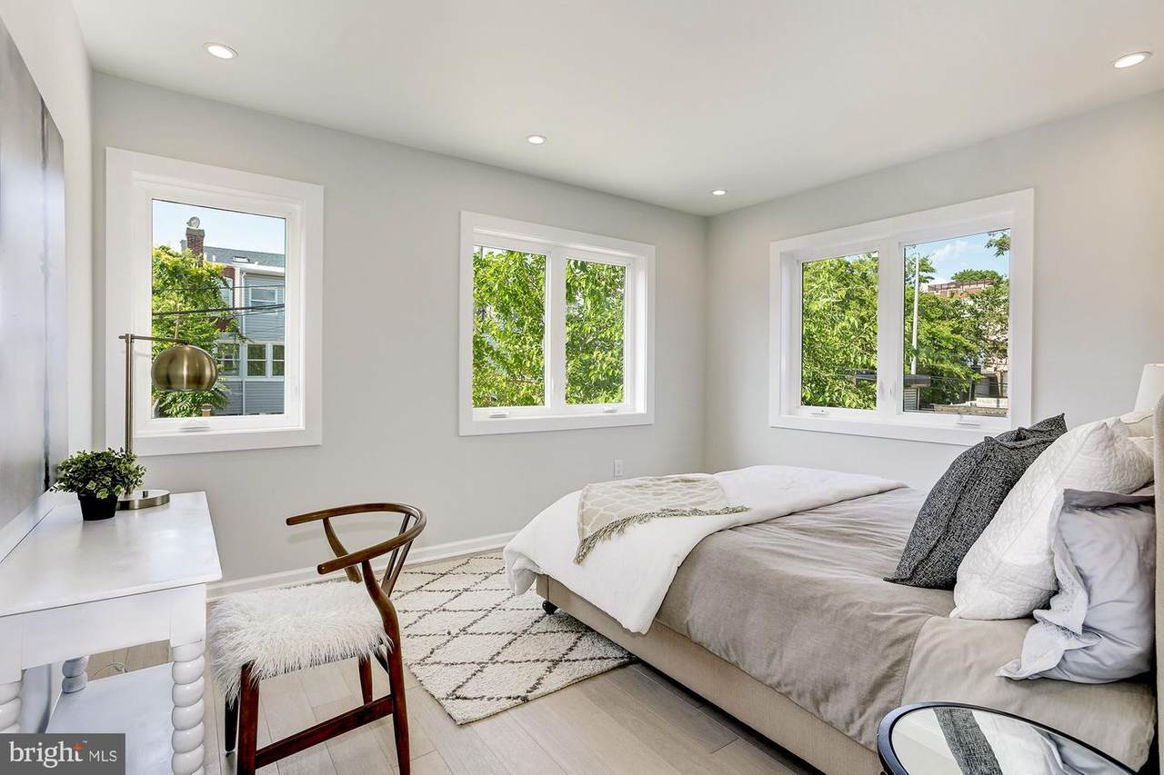 623 Newton Place - Photo 1
