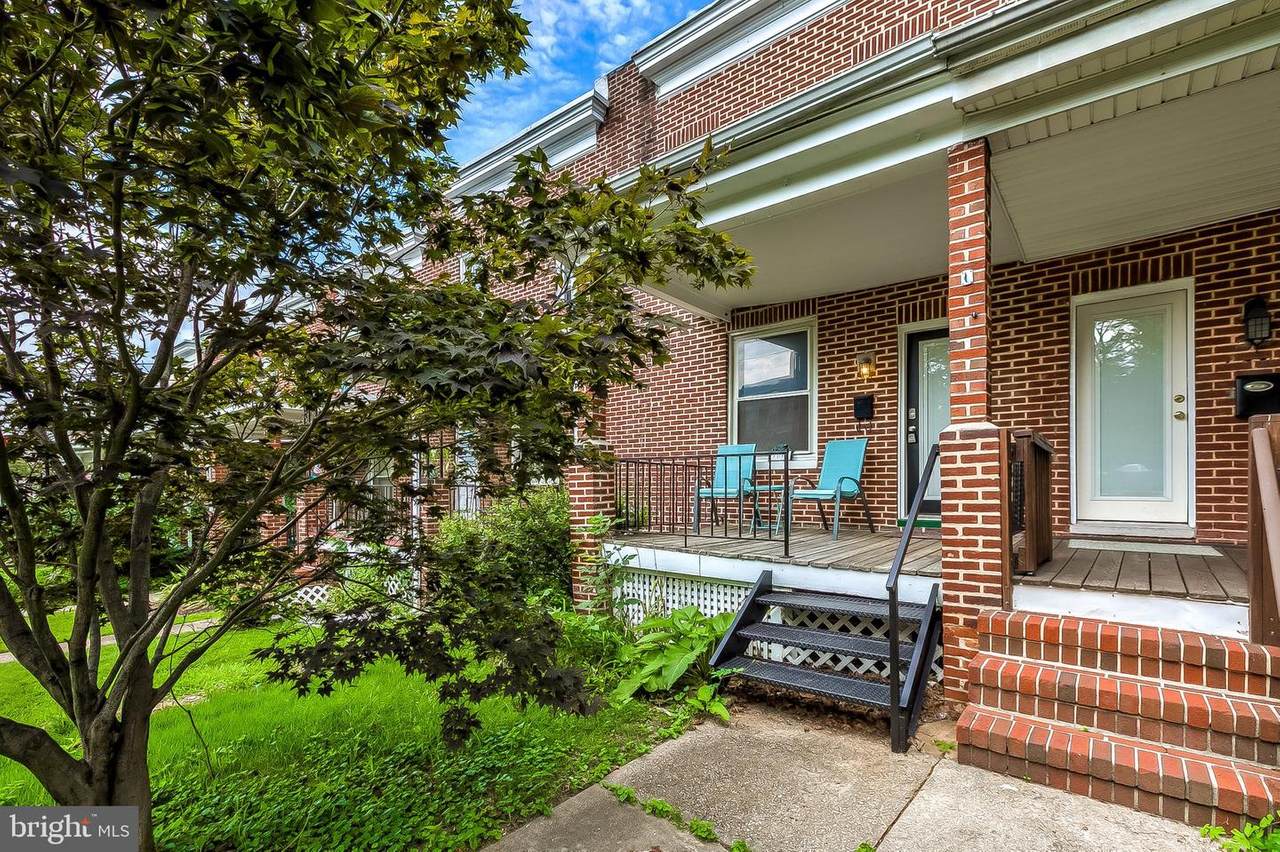 3134 Chestnut Avenue - Photo 1
