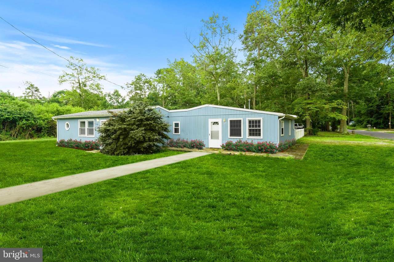 5201 Battle Lane - Photo 1