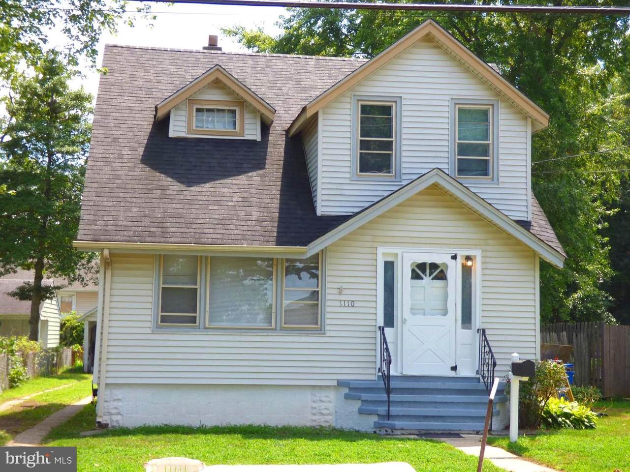 1110 Hessian Avenue - Photo 1