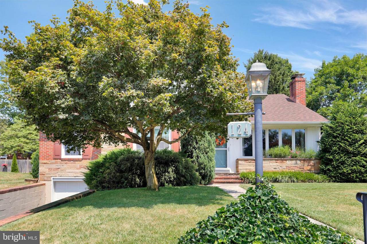 124 Calvert Terrace - Photo 1