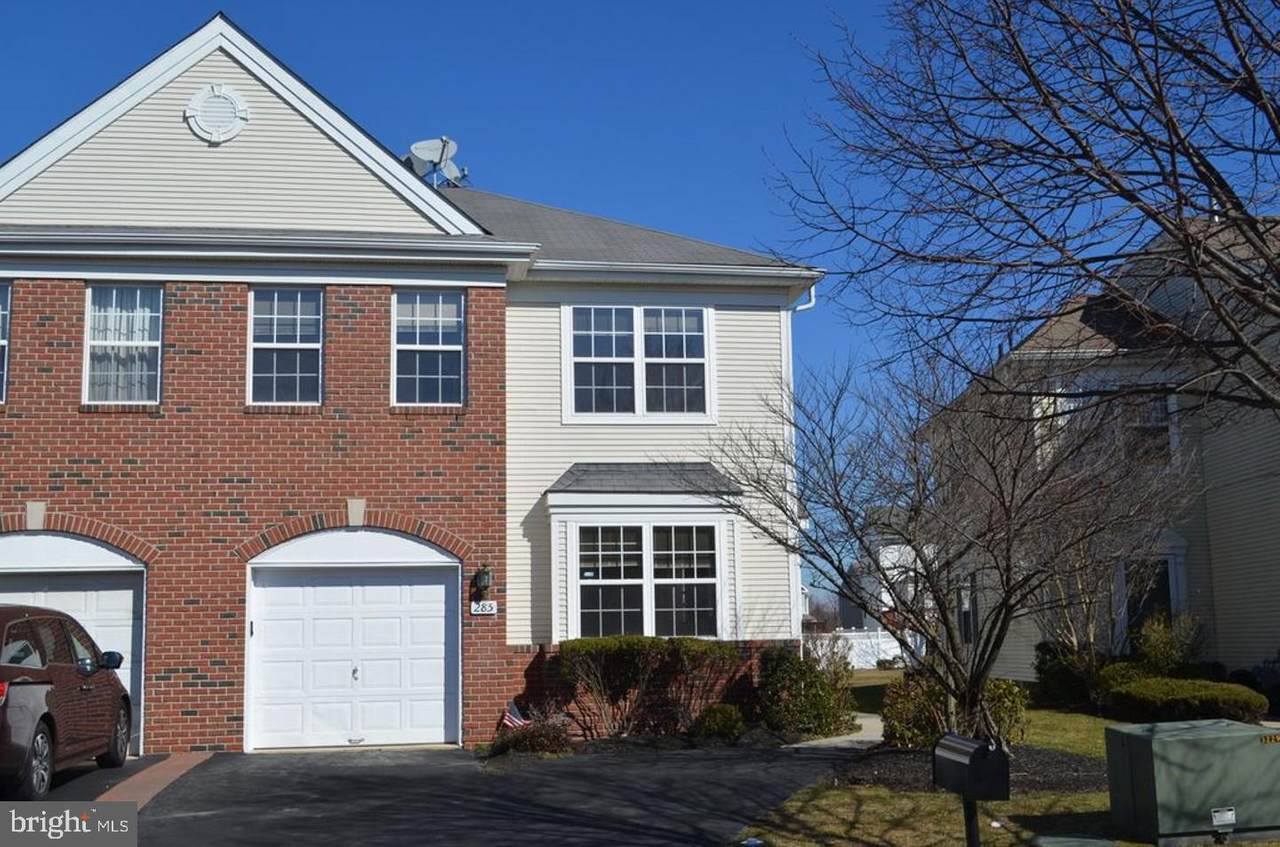 285 Fountayne Lane - Photo 1