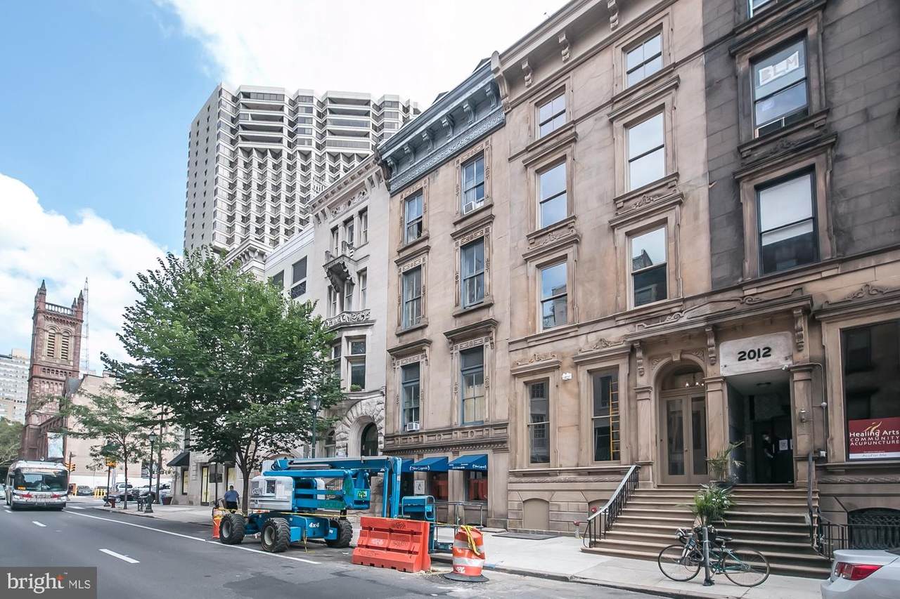2010 Walnut Street - Photo 1