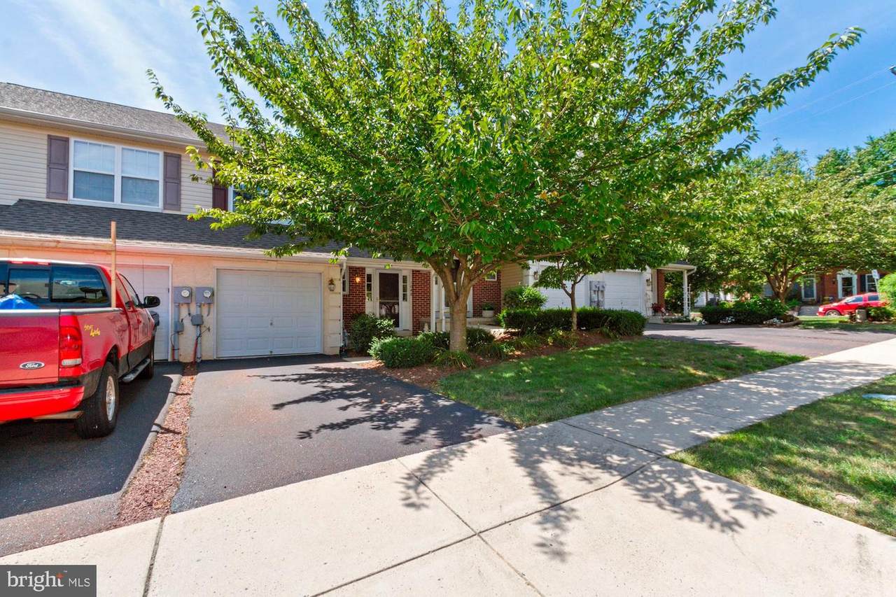 1048 Square Drive - Photo 1