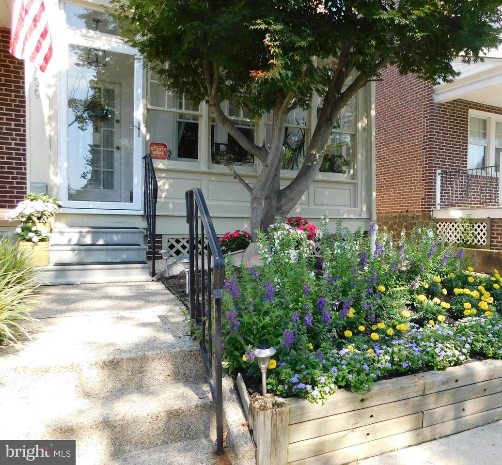 39 Sycamore Street - Photo 1