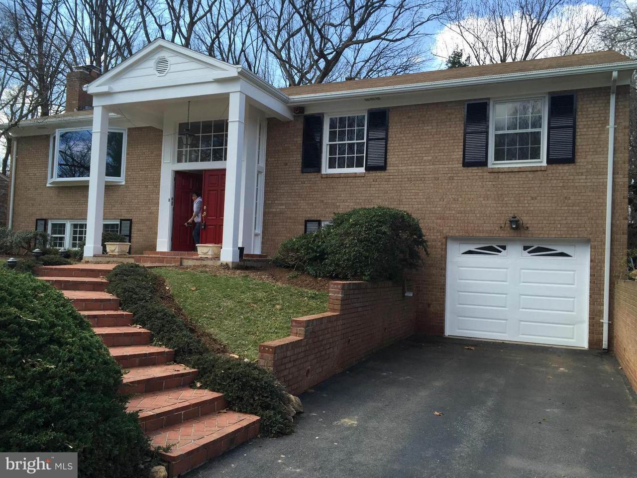 1332 Elsinore Avenue - Photo 1