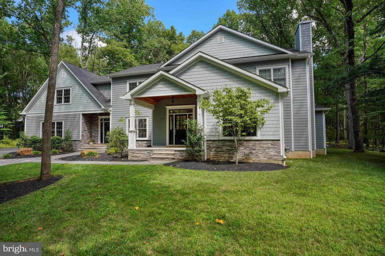 145 Ridgeview Circle - Photo 1