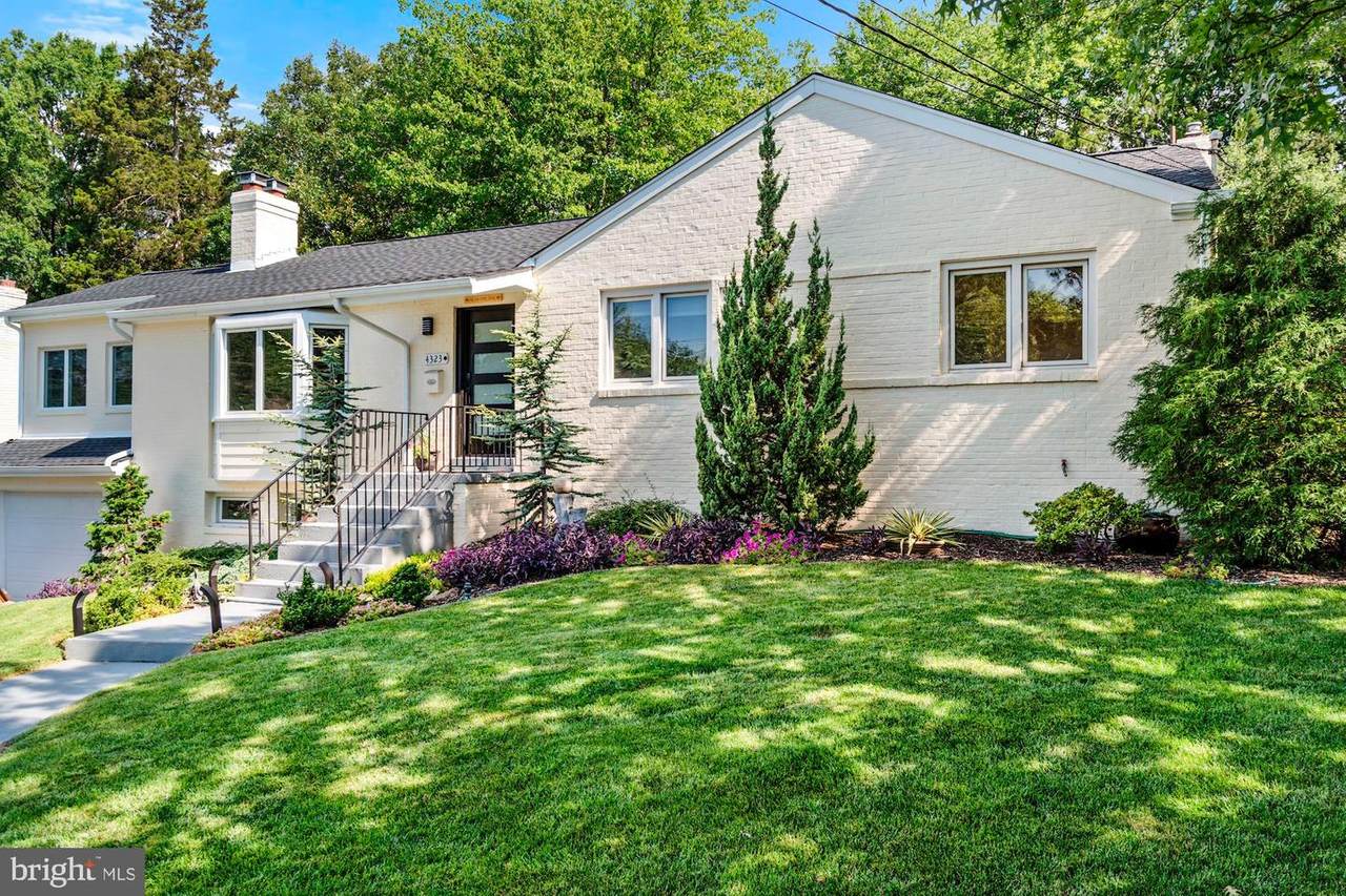 4323 Loyola Avenue - Photo 1