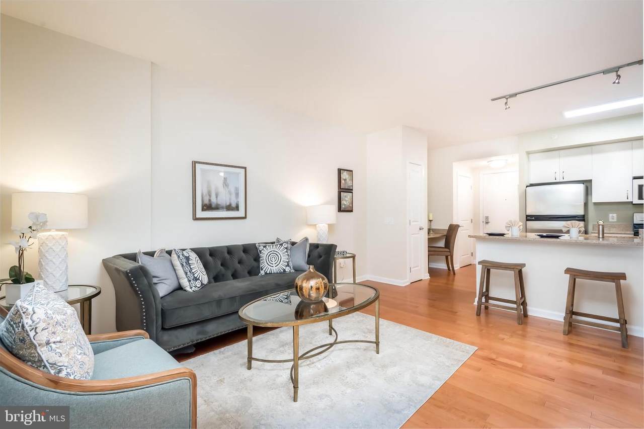 440 L Street - Photo 1