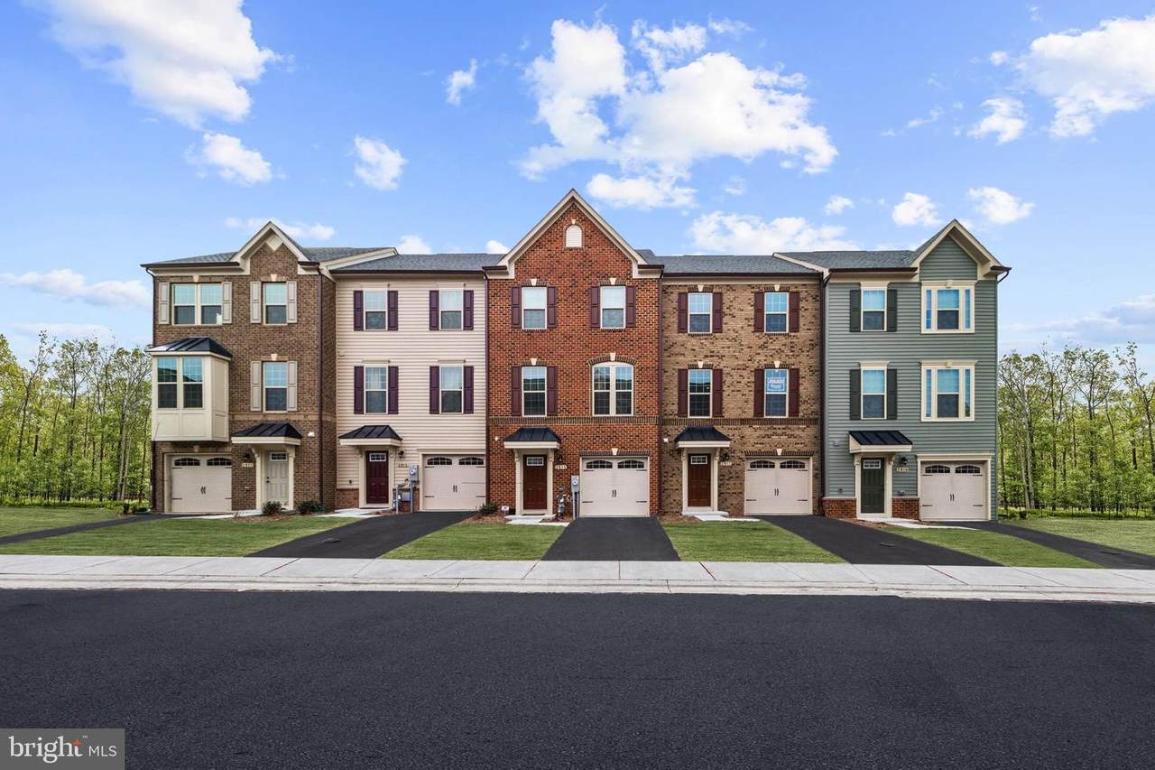 Cornfield Avenue - Photo 1