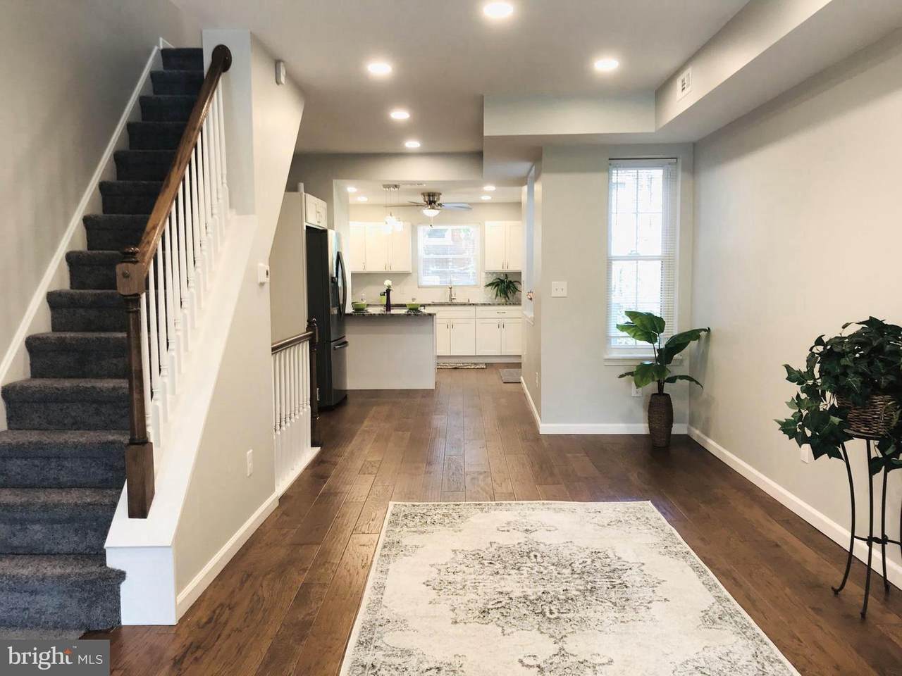 1933 Salford Street - Photo 1