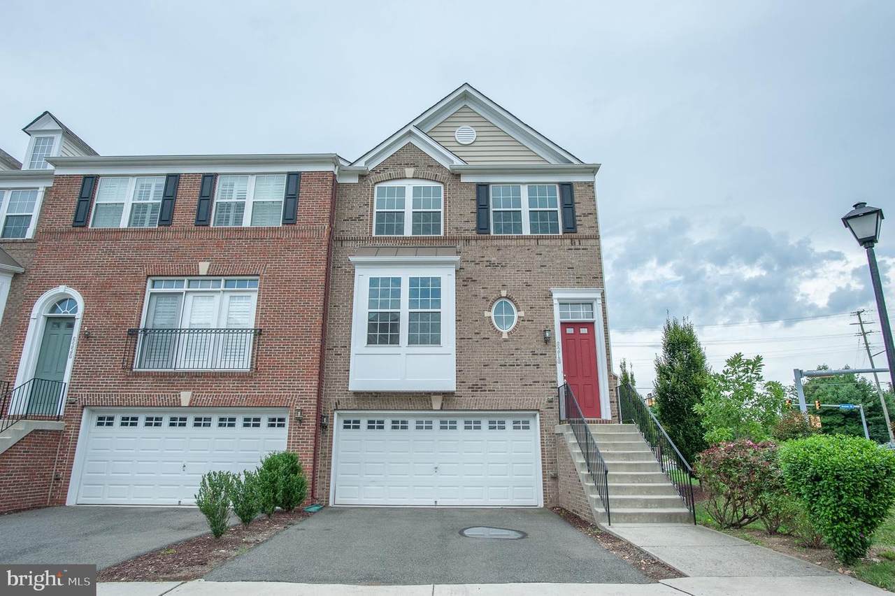 6218 Summit Point Court - Photo 1