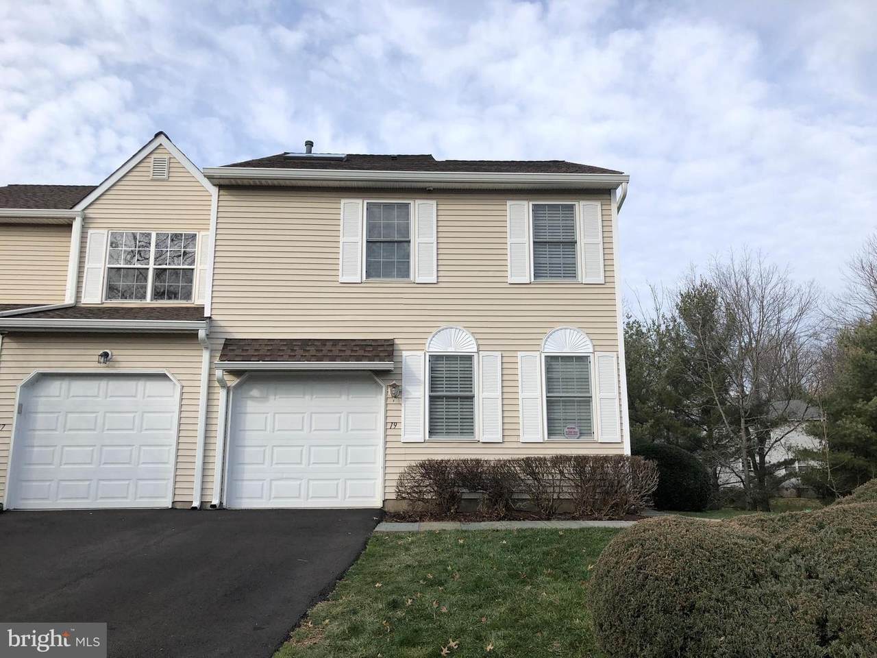 19 Pioneer Court - Photo 1