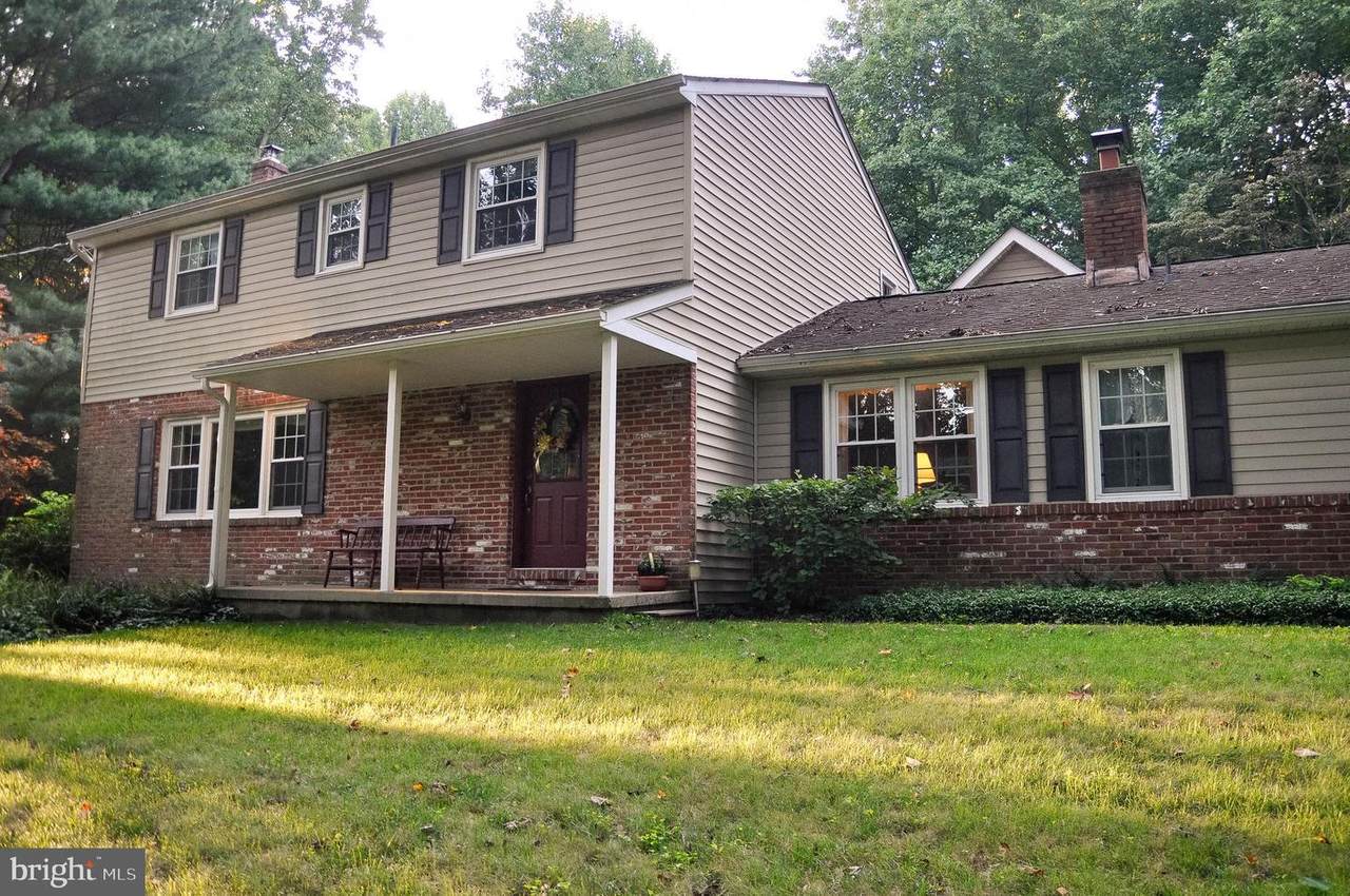 18 Hillwood Road - Photo 1