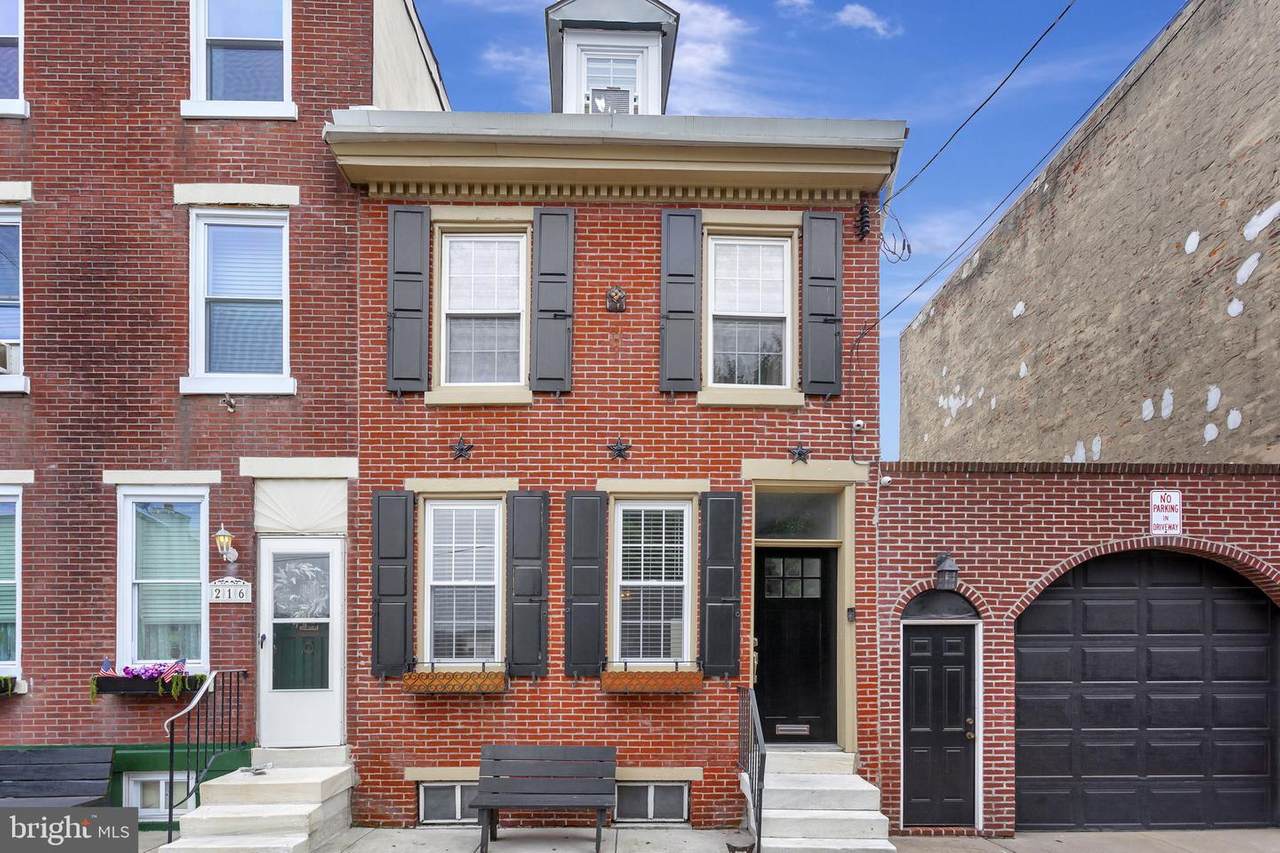 218 Greenwich Street - Photo 1