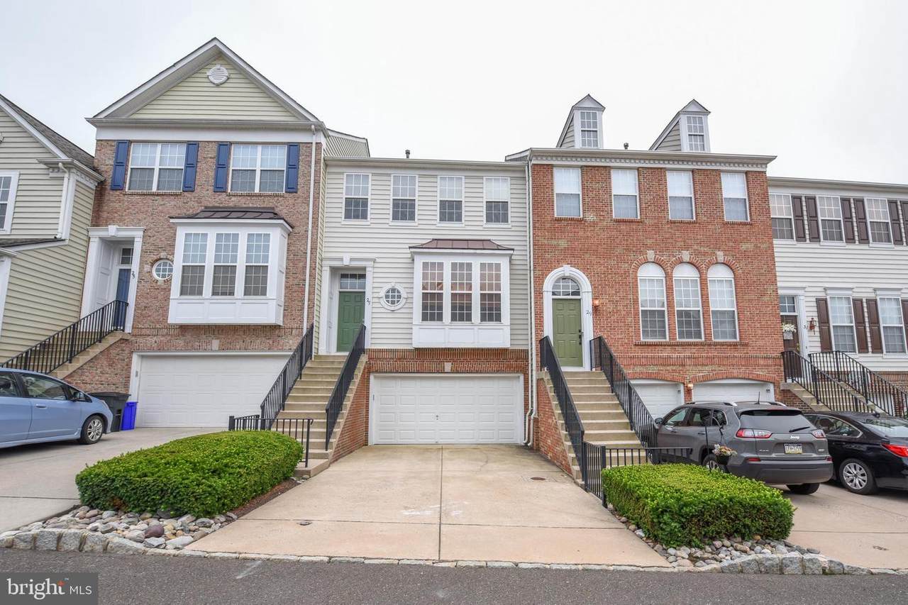 27 Addison Court - Photo 1