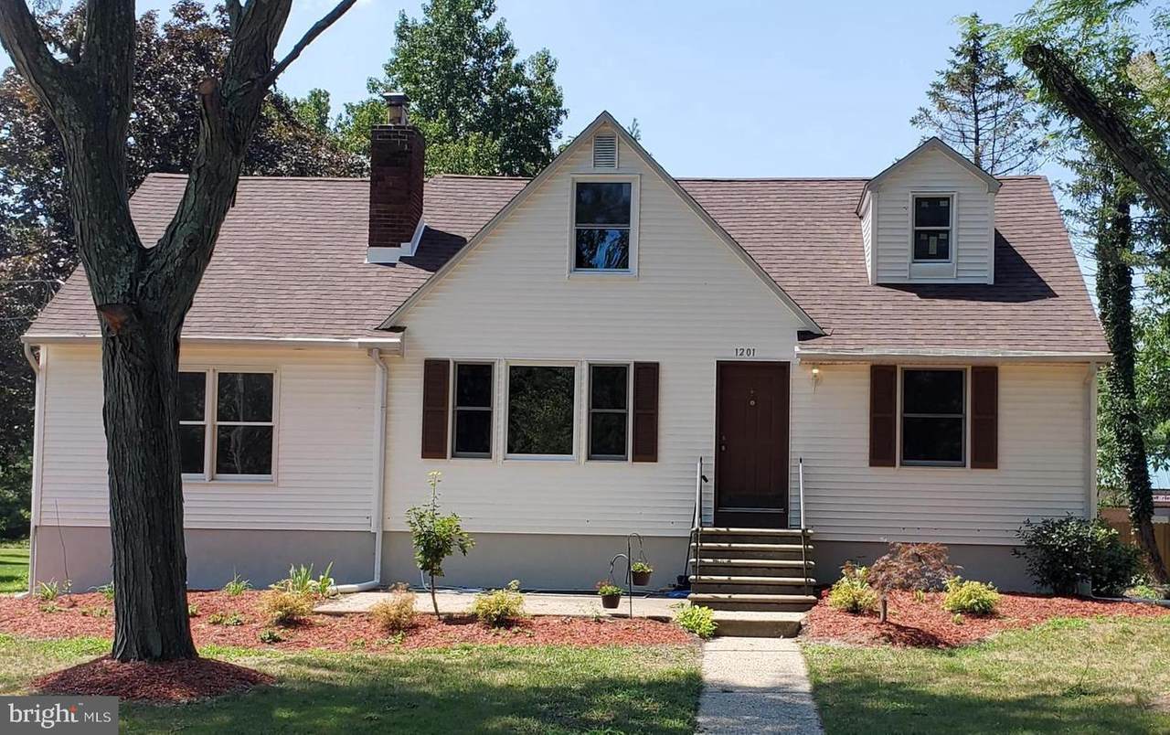 1201 2ND Street - Photo 1