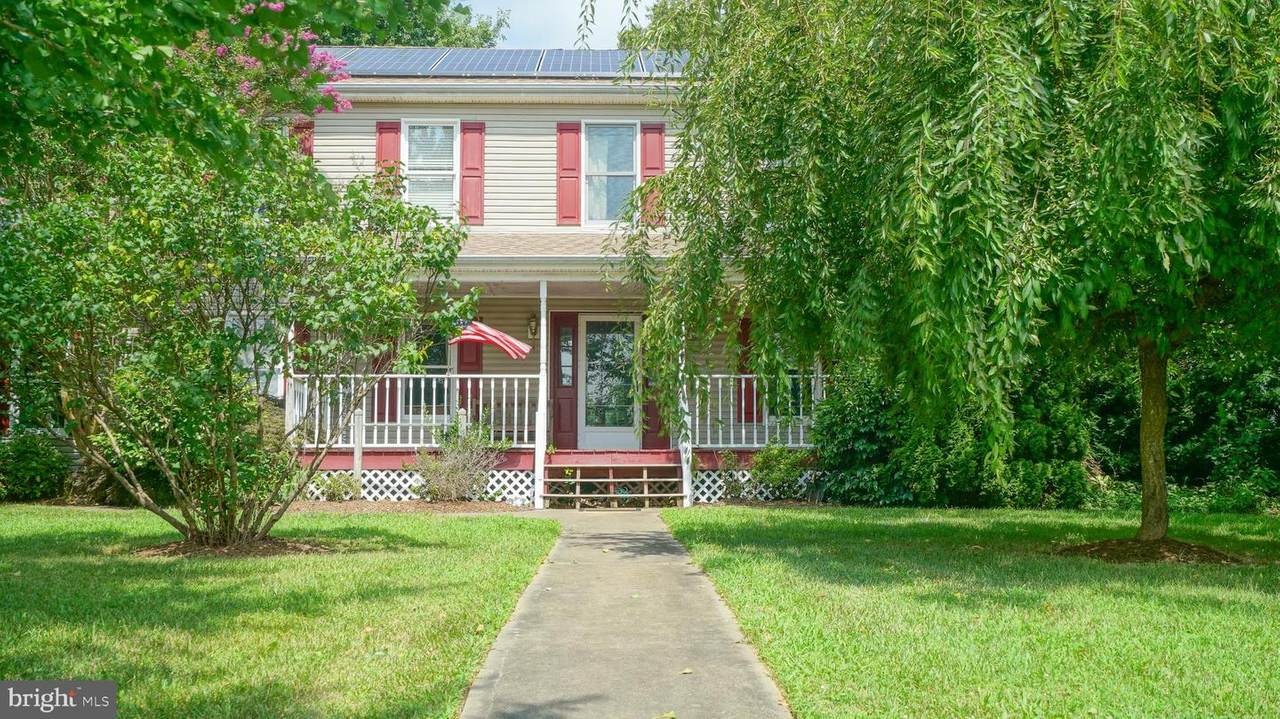 820 Meadowview Drive - Photo 1