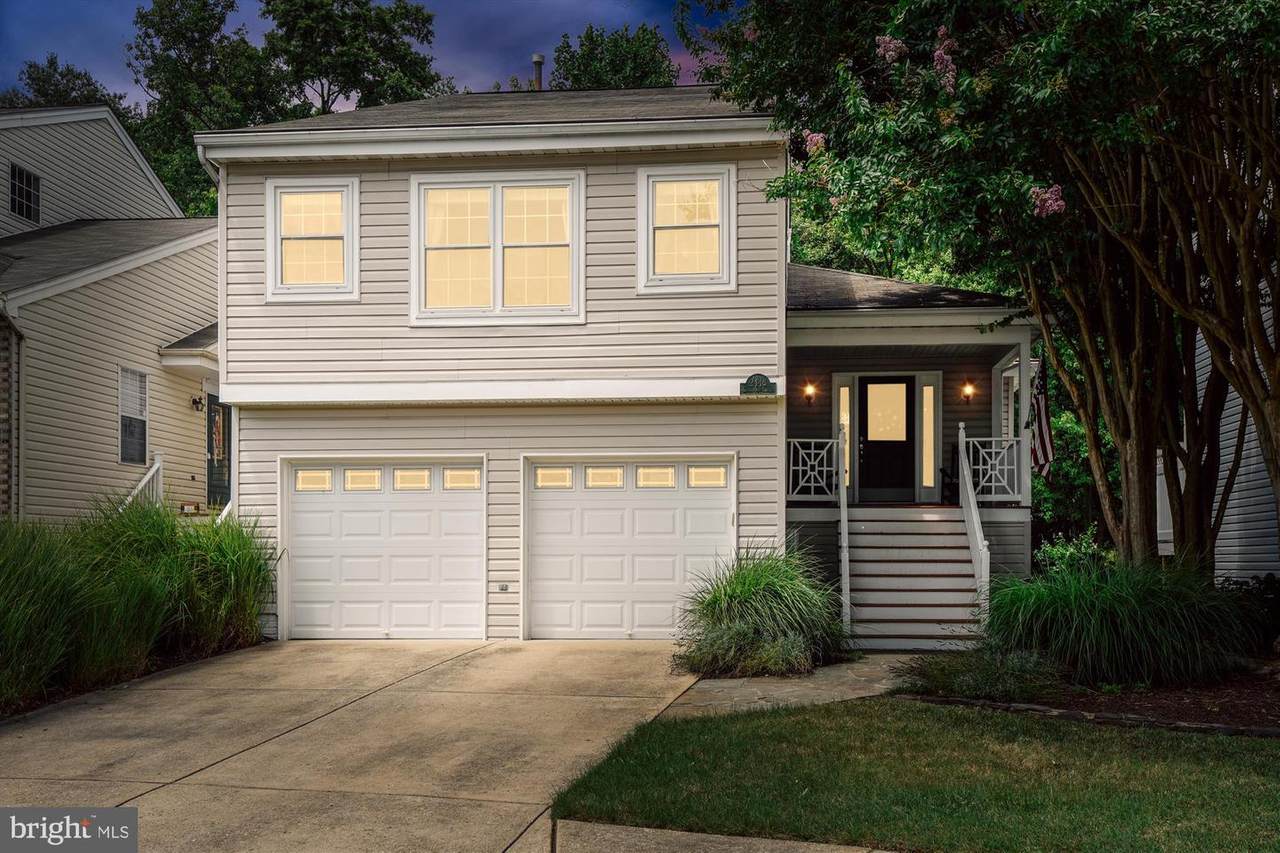 2448 Shadywood Circle - Photo 1