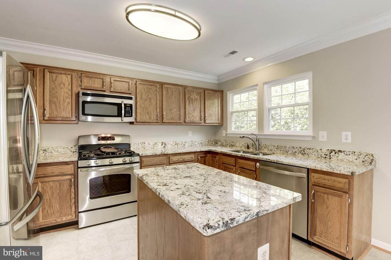3902 Elbert Avenue - Photo 1