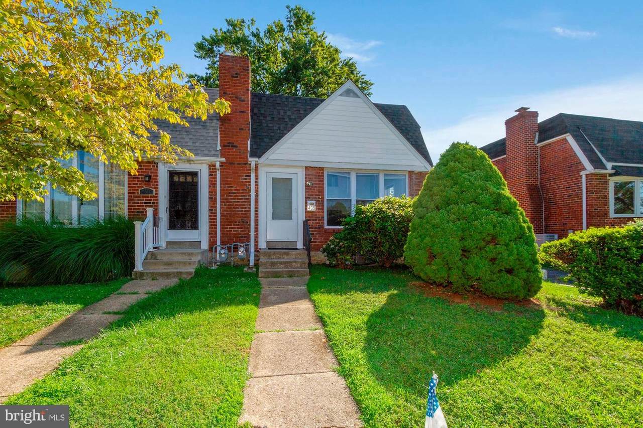 409 West Road - Photo 1