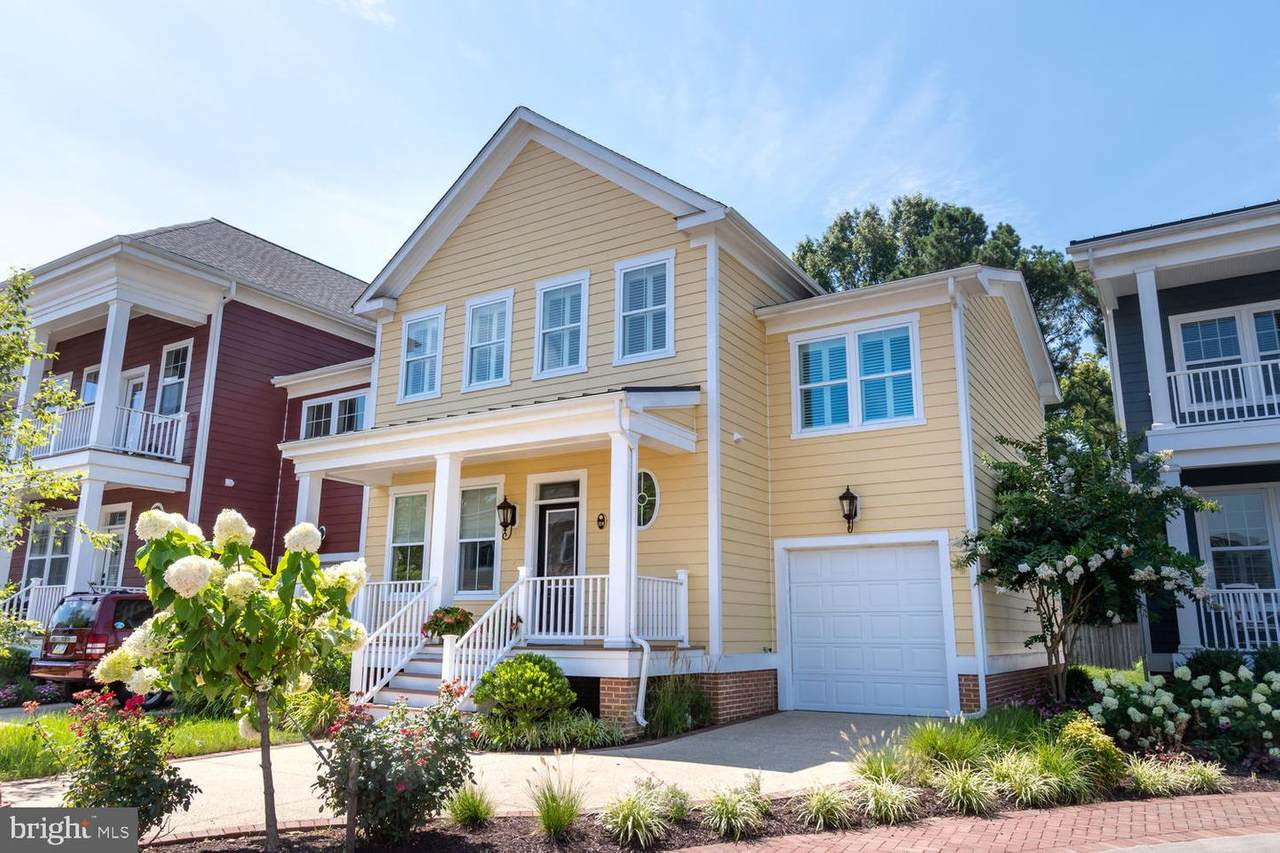 114 Landing Lane - Photo 1