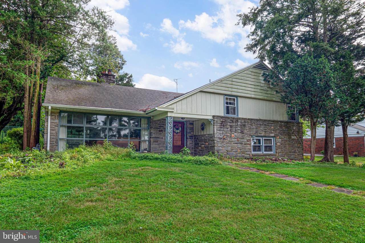 417 Collins Drive - Photo 1