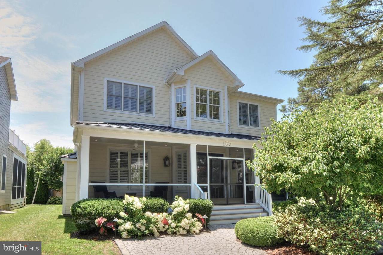 102 Saint Lawrence Street - Photo 1