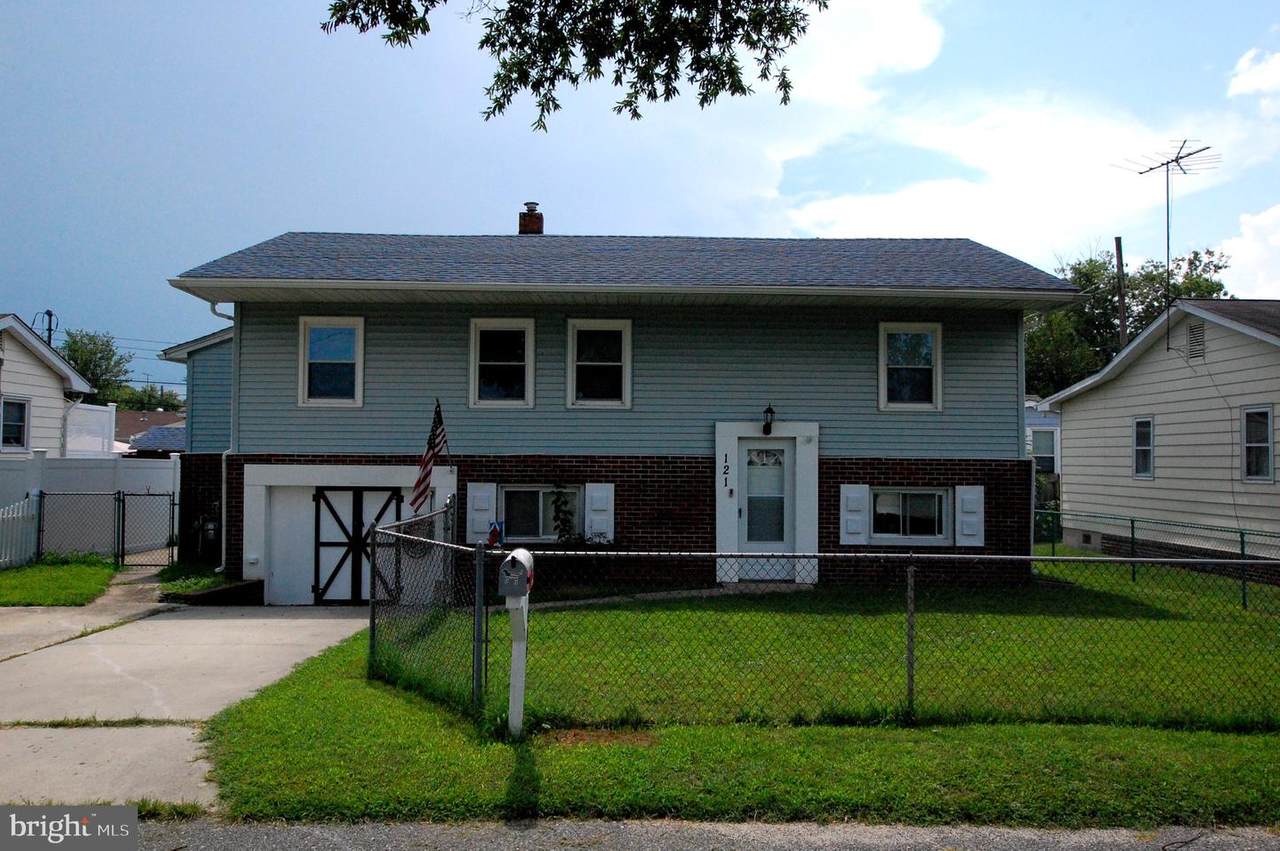 121 Ash Street - Photo 1